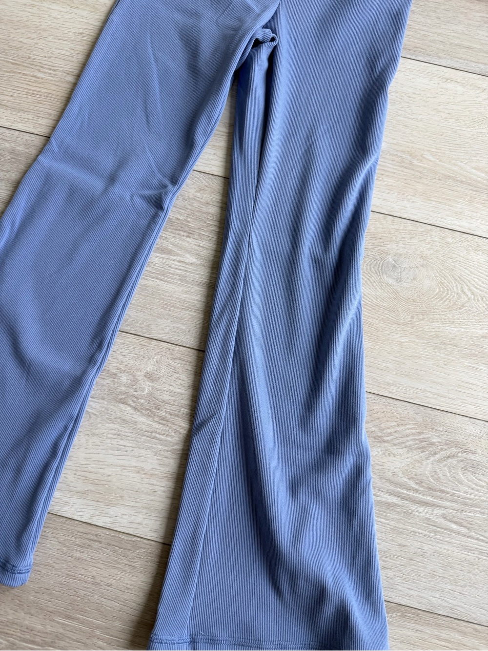 Abercrombie kids ribbed flare leggings girls size 9 / 10 short - Picture 2 of 6